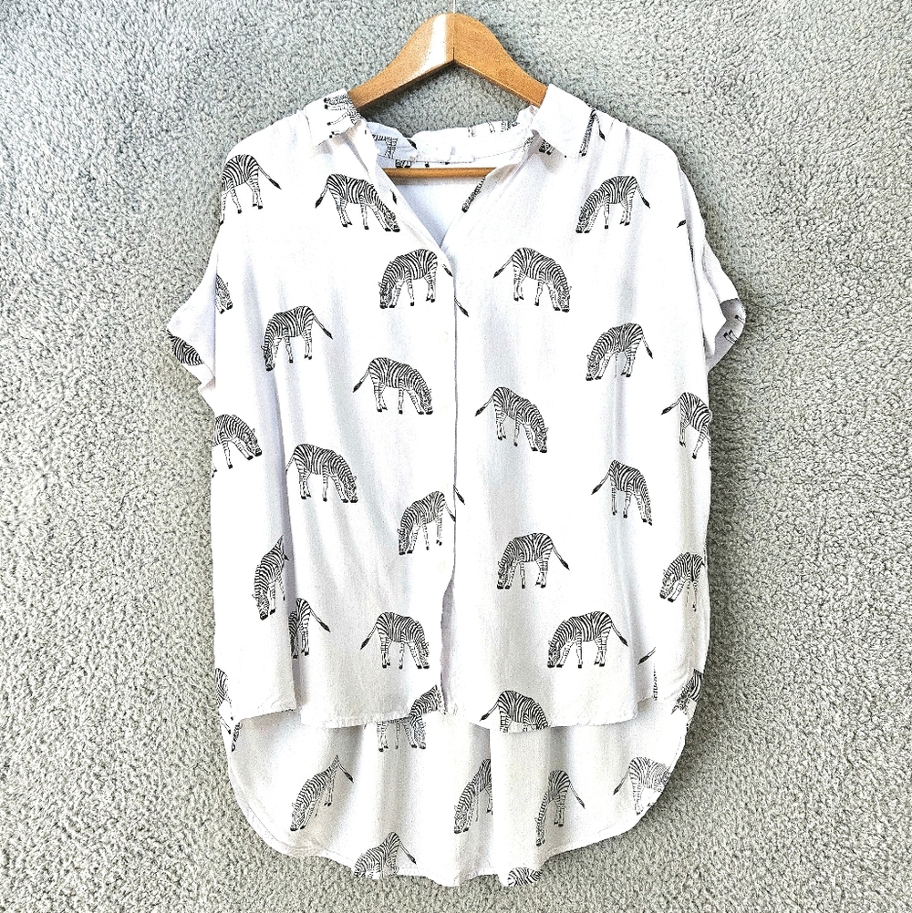 Jane+Delancey Zebra Print White Shirt Blouse L Short Sleeve Women's Collared Top